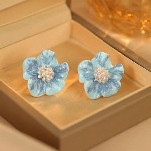 2024 Ankora Red Luxury High-End Flower <b>Earrings</b> Elegant Socialite Style for Women New <b>Fashion</b> <b>Drop</b> <b>Earrings</b> - Product Image 5