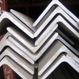 Barre d'angle égale en <span class=keywords><strong>acier</strong></span> de construction laminé à chaud Q235b ASTM A36, certifiée Mill Test, 50*50*5mm et 63*63*8mm - Product Image 4