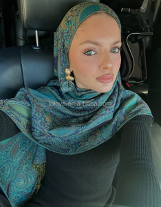 2025 Floral Jacquard femmes foulard doux Modal grand gland Paisley Faux cachemire hiver Style ethnique châle vente d'été chaude - Product Image 1