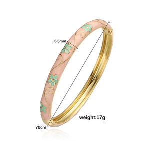 Bracelet exquis et coloré de style vintage chinois plaqué or 18 carats avec motif de fleurs en émail pour femmes - Product Image 6