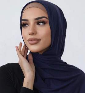 Vente en gros châle en jersey de haute qualité hijabs en jersey uni doux et extensible hijab en jersey musulman écharpes pour femmes tudung - Product Image 2