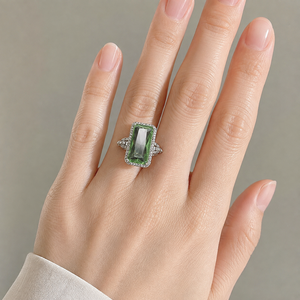 Anello in pietra verde oliva, gioiello da donna per uso quotidiano con design personalizzato - Product Image 2