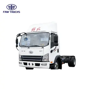 شاحنة بضائع مربعة جديدة تمامًا بسعة حمولة قوية وشاحنات بضائع خفيفة سريعة التوصيل بسعر المصنع من FAW