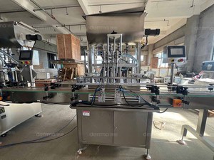 Ligne d'emballage automatique à prix d'usine pour le remplissage, le bouchage et l'étiquetage de solutions nutritives liquides et d'engrais - Product Image 3