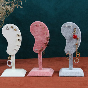 Thời Trang Ba Màu Flannel Bông Tai Khung Tiên Tiến Eardrop Đồ Trang Sức Đứng PU Hiển Thị Đứng Với Đồ Trang Sức Bao Bì Trong Túi - Product Image 1