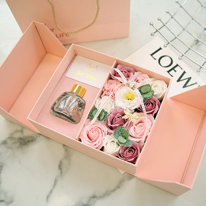 Boite de fleurs savon avec une Rose personnalisée, boîte à cadeau pour la fête des mères - Product Image 5
