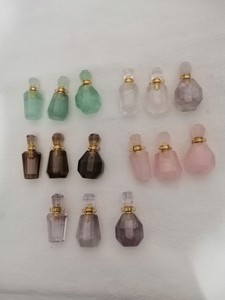 Botella de aromaterapia de aceite esencial de moda al por mayor, colgante de botella de <span class=keywords><strong>perfume</strong></span> de cristal multicolor con grabado de amor de Navidad - Product Image 6