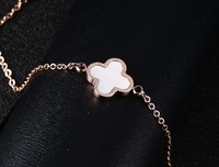 Trèfle avec bracelet incrusté de nacre pour femme design classique bracelet trèfle fantaisie porte-bonheur en acier titane or rose