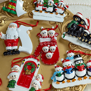 Ornements de Noël en résine de Père Noël à suspendre pour l'arbre de Noël, décorations de Noël festives pour la saison des fêtes - Product Image 2