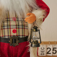 Ornement de Noël de poupée de père Noël fait à la main avec décoration de figurine de fête de lanterne de palais pour une utilisation en extérieur