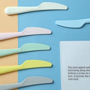 Ensemble <span class=keywords><strong>de</strong></span> couverts en plastique réutilisables <span class=keywords><strong>de</strong></span> 18 pièces dans des couleurs pastel, lavables au lave-vaisselle, pour les pique-niques, <span class=keywords><strong>le</strong></span> camping et les fêtes - Product Image 5