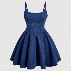 Nouvel arrivage de robe d'été en denim lavé pour femmes avec bandoulière fine coupe Aline décontractée et confortable - Product Image 3
