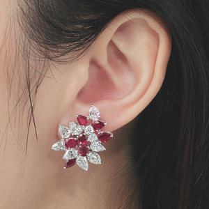 Orecchini a Perno Floreali, Orecchini a Fiore in Stile Coreano, Gioielli Leggeri e di Lusso per Ogni Giorno - Product Image 5