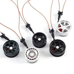 2024 Car Creativity Cool <span class=keywords><strong>Gadgets</strong></span> Artículos Conjuntos Juego de regalo de belleza <span class=keywords><strong>para</strong></span> Año Nuevo Colgante Ambientador de coche Juego de regalo - Product Image 2