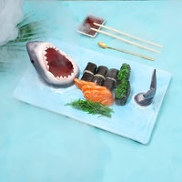 Plateau de service à sushi Attaque de requin, en céramique peinte à la main, boîte en carton, assiette ronde classique pour fête, plat à nourriture divisé durable