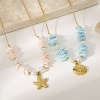 Collier Pendentif Étoile de Mer et Coquillages Bohèmes Plaqué Or avec Perles pour Femme – Bijou Tendance Estival et de Plage – Vente en Gros – Idéal Cadeau