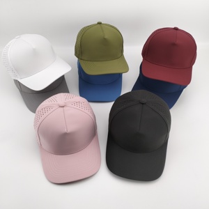 Gorra de Béisbol Impermeable de 5 Paneles con Logotipo Personalizado, Orificios Cortados con Láser, Secado Rápido, Gorra Deportiva - Product Image 4