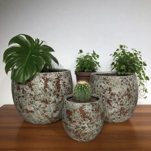 Grand pot de fleurs d'intérieur en fibre de ciment émaillé style vintage, écologique et durable, 10x10x10cm, pour jardin, maison et bureau - Product Image 4