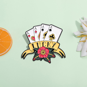 Lucky Poker 4 cartes de cul fleurs émail broches cartes à jouer créatives broches <span class=keywords><strong>sac</strong></span> à <span class=keywords><strong>dos</strong></span> revers Badge drôle bijoux cadeau - Product Image 4