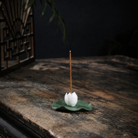 Penyangga Diffuser Aroma Keramik Bunga Teratai Buatan Tangan, dengan Alas Daun Teratai, Item Dekorasi Pembakar Aroma untuk Ruangan.