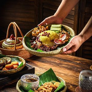 Plateau de service rond en bambou tressé Strange Beauty, taille unique, style chinois, pour la présentation des plats thaïlandais - Product Image 2