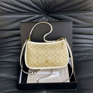 กระเป๋าสะพายข้างขนาดเล็กสำหรับผู้หญิงรุ่น Luxury-lite เพื่อลุคทันสมัย กระเป๋าสะพายไหล่และสะพายข้างสุดชิคและใช้งานได้หลากหลาย.1028 - Product Image 1