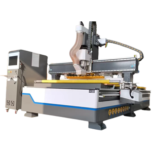Machine de sculpture sur bois CNC ATC robuste 2140, utilisée pour la sculpture sur bois de meubles et d'armoires. - Product Image 1