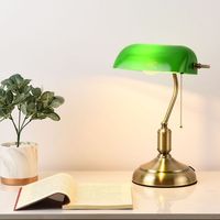 Lampe de banquier rétro en métal avec abat-jour en verre vert, style classique antique pour table de bar