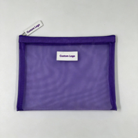 Pochette de voyage promotionnelle en nylon maillé de luxe avec fermeture éclair, étiquette en silicone pliable personnalisable multicolore pour cosmétiques de plage