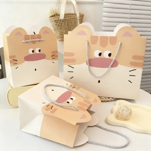 Borsa Regalo a Forma di Gattino Cartoon, di Alta Qualità, in Cartoncino Bianco Spesso e Delicato, Borsa per Confezioni Regalo di Grande Capacità - Product Image 4