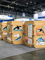 Écran de séparation en carton ondulé multi-panneaux modulaire sur pied pour événements et espaces temporaires