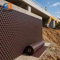 Feuille de drainage en plastique marron anti-colmatage, haute capacité de charge, découpe facile, stabilisée aux UV, usage intensif pour canaux d'irrigation