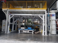 Système de découpe à jet d'eau ultra haute pression, robot de découpe 3D à 6 axes, pompe intensificatrice hydraulique pour composites, longue durée de vie