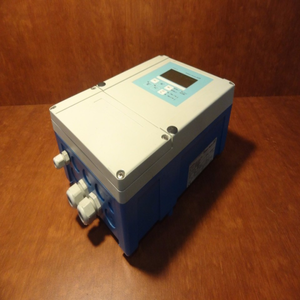 Новый оригинальный программируемый логический контроллер Liquisis-m Clm253-cd0010 (PLC) в наличии - Product Image 1