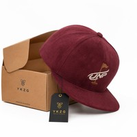 Casquette de baseball en daim bleu marine de haute qualité, logo brodé 3D personnalisé, casquette snapback de luxe à 6 panneaux avec visière incurvée, fournisseur en gros