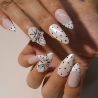 Kuku Akrilik Press-On Bentuk Almond Motif Bunga 3D Polka Dot Retro French Tip, Dapat Disesuaikan dengan Stamping Emas/Pernis Matt/Pernis Gloss CE