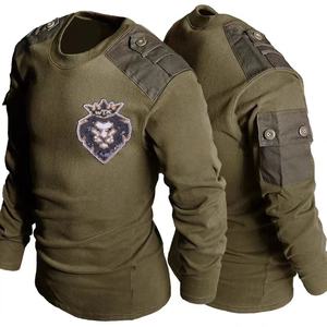 Patch in Tessuto con Ricamo 3D a Forma di Leone con Corona e Paillettes, Applicabile a Caldo su Feltro, PVC, per Cappelli, Borse, Scarpe e Tessuti per la Casa - Product Image 4