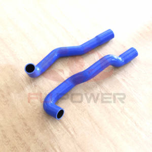 Haute qualité pour Land Rover <span class=keywords><strong>Defender</strong></span> et <span class=keywords><strong>Defender</strong></span> Puma 2.4 <span class=keywords><strong>TD4</strong></span> TDCi Kit de tuyau de suralimentation en Silicone PNH500660 / PNH500670 - Product Image 3