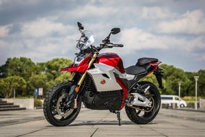 Motocicleta Eléctrica de 5000W y 120KM/H, 72V, Lista para Enviar en <span class=keywords><strong>Chelyabinsk</strong></span>, Rusia - Product Image 3