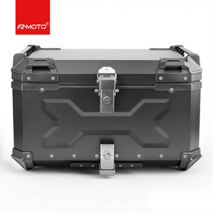 Boîte à bagages arrière pour moto 65L noire X Design F2-MOTO en alliage d'aluminium - Product Image 1