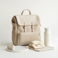 Sac à dos à langer personnalisé OEM en cuir végétalien de haute qualité, nouveau design, mignon, beige, pour maman, papa et bébé