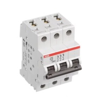 Disjoncteur tripolaire type D ABB S203-D20 20A 6kA, capacité de coupure 400V, montage sur rail DIN, adapté à la protection des charges inductives de moteur