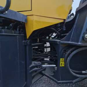 รถตักล้อยางมือสอง KOMATSU WA380 รถตักขนาดใหญ่ รถบรรทุกตักดินมือสอง เครื่องยนต์โคมัตสุ ปั๊มไฮดรอลิกชิมาดซู - Product Image 5