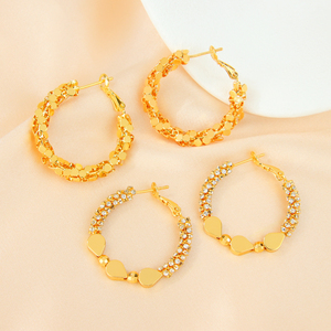 Boucles d'oreilles créoles de mariée de Dubaï plaquées or 21 carats, hypoallergéniques, exquises, géométriques, pour femmes - Product Image 3