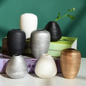 Luxury India Design Black White Ceramic Flower Vase Plant Handmade Art Porcelain Vases Decoration For Home