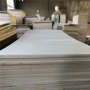 Suministro <span class=keywords><strong>de</strong></span> fábrica, tablero compuesto <span class=keywords><strong>de</strong></span> madera maciza <span class=keywords><strong>de</strong></span> 55mm <span class=keywords><strong>de</strong></span> espesor, <span class=keywords><strong>precio</strong></span> <span class=keywords><strong>de</strong></span> madera <span class=keywords><strong>de</strong></span> Paulownia <span class=keywords><strong>M3</strong></span> - Product Image 2