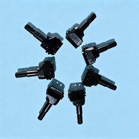8820 8920 PAFFA JUKI DUKOPP Pièces de rechange pour machine à coudre à rouleaux : Plaque à double aiguille et support de pince à aiguille