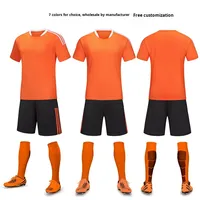 Express Großhandel Herren Fußball-Trikotsets Lagerbestand Spieltrikots Studenten Kurzarm-Trainingsuniform Rundhals 100%