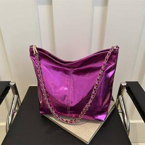 Sac à bandoulière pour femme, style vintage, grande capacité, doublure en polyester, fermeture éclair, portable, chaîne, tendance. - Product Image 4