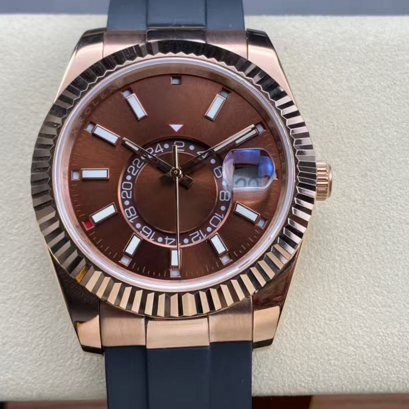 Cassa in oro rosa, quadrante marrone, nastro nero